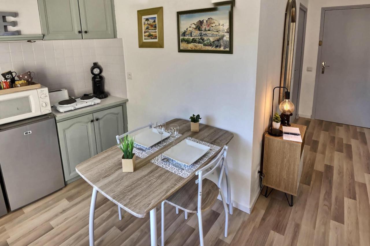 Studio Vue Sur Les Toits, Lumineux Moustiers #2 Екстериор снимка