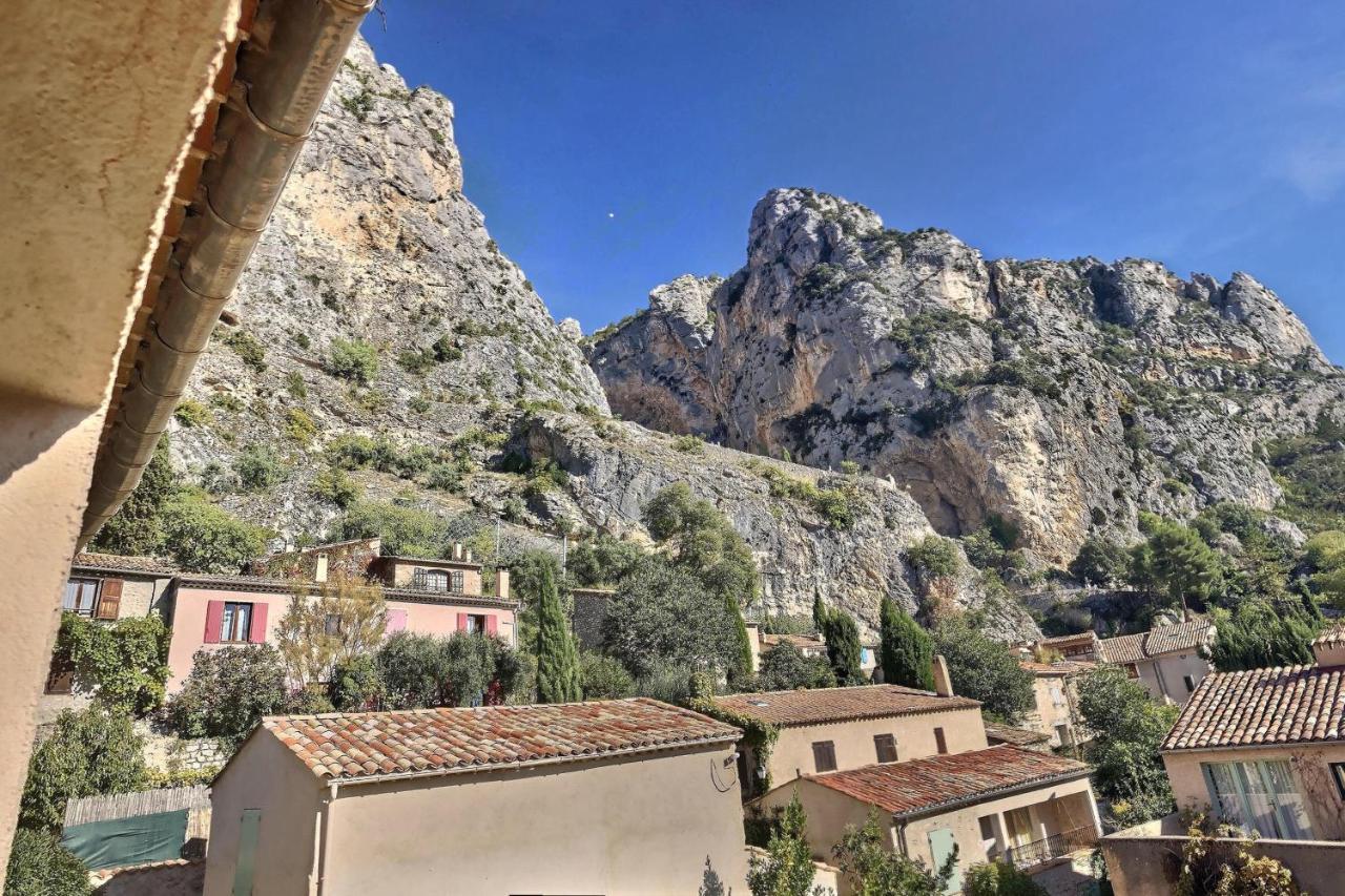 Studio Vue Sur Les Toits, Lumineux Moustiers #2 Екстериор снимка
